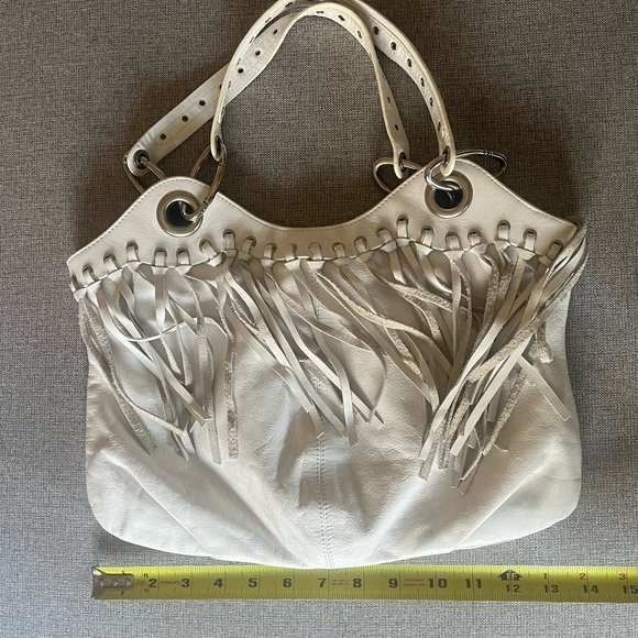 Vintage Stylish White Fringe Leather Toe bag Made in Italy. - Picture 6 of 7